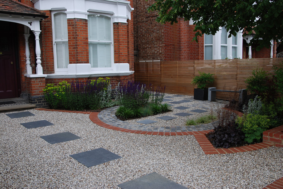Stylish front garden